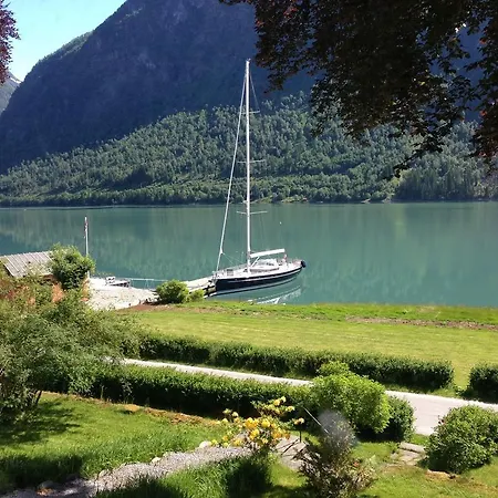 Hotel Mundal 3*