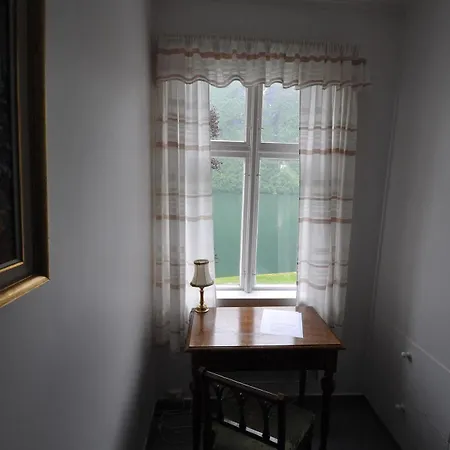 Mundal Hotel